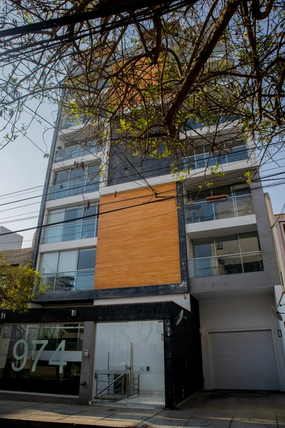 Vibrant Duplex in Miraflores